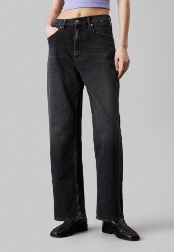 Короткие джинсы