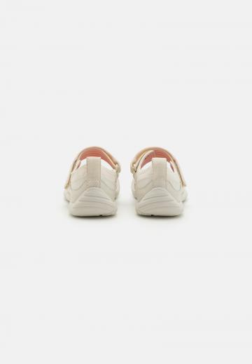 Спортивные балетки