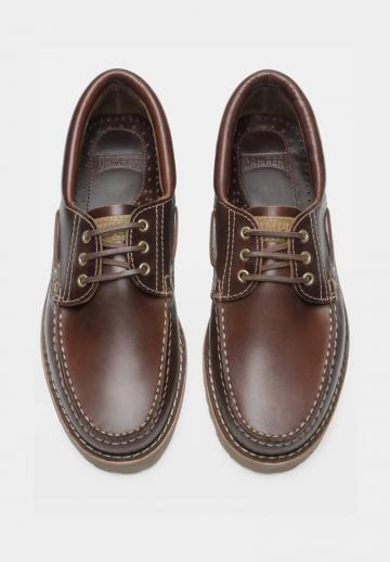 Ботинки на шнуровке