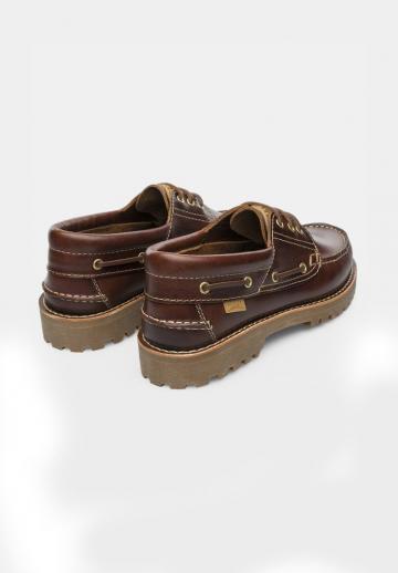 Ботинки на шнуровке