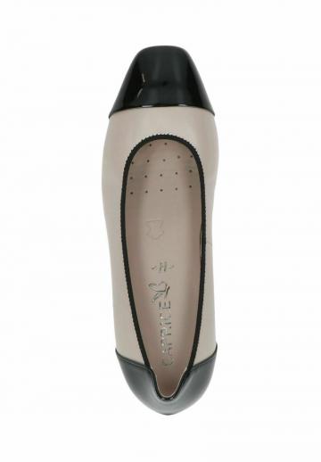 Туфли с высоким носом