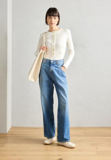 Спортивные балетки