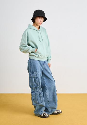 Пуловер с капюшоном