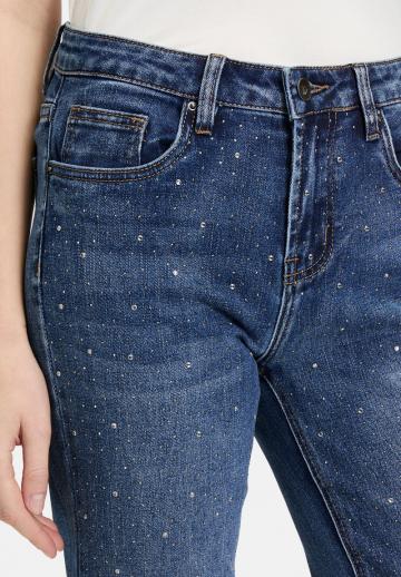 Прямые джинсы