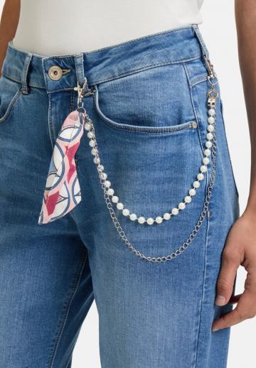 Прямые джинсы