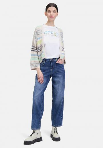 Прямые джинсы