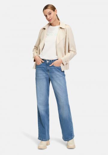 Прямые джинсы