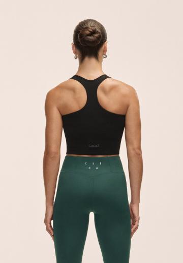 Спортивный топ