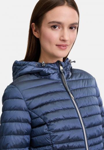 Зимняя куртка