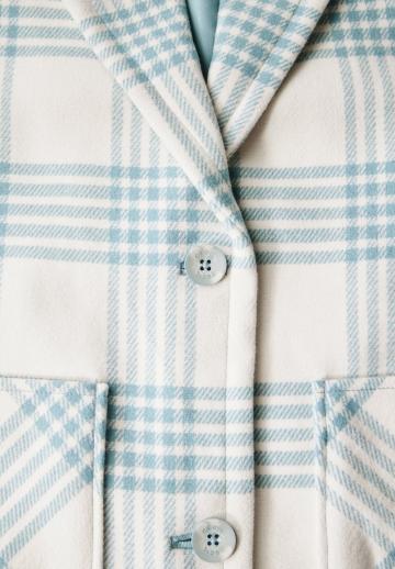 Короткое пальто