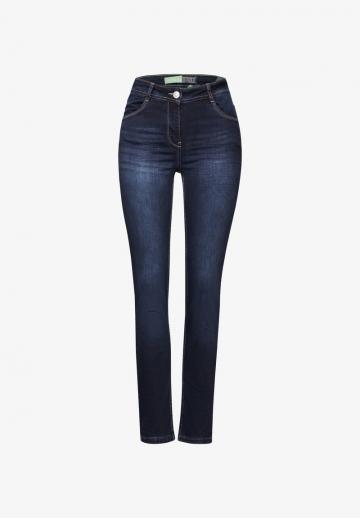 Короткие джинсы