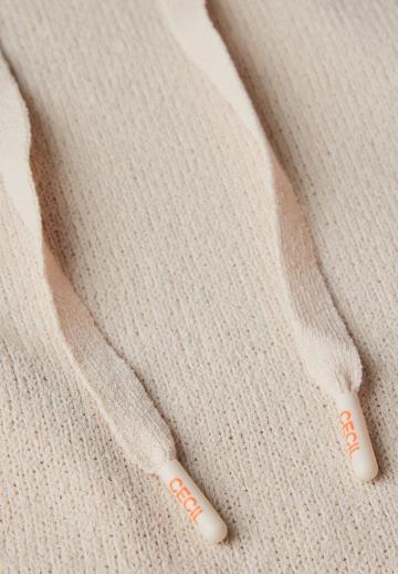 Пуловер с капюшоном