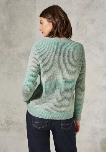 Вязаная кофта