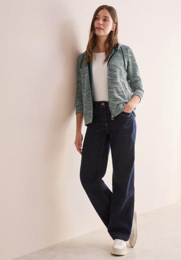 Вязаная кофта