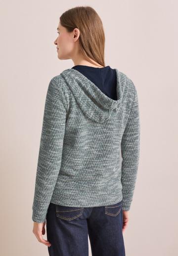 Вязаная кофта