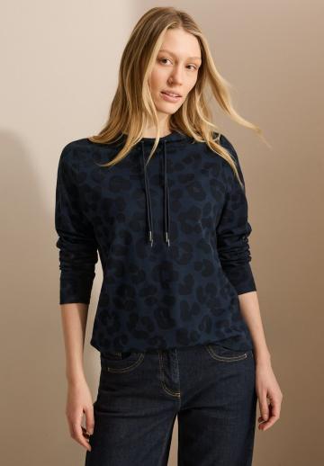 Пуловер с капюшоном