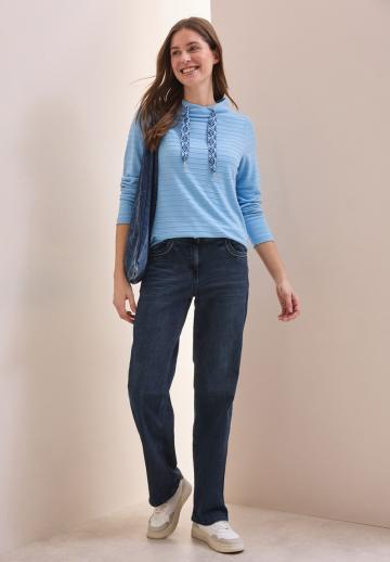 Свободные джинсы