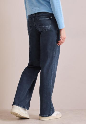 Свободные джинсы