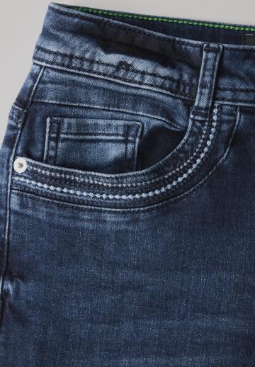 Свободные джинсы