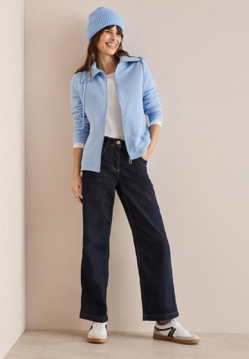 Вязаная кофта