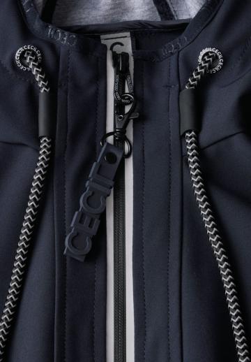 Короткое пальто