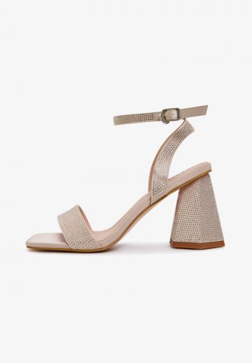 Гандбольные кроссовки