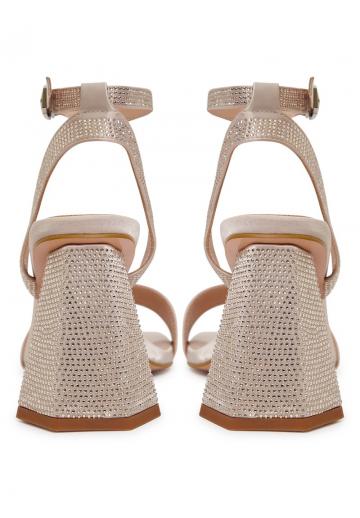 Гандбольные кроссовки