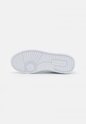 Кроссовки для зала