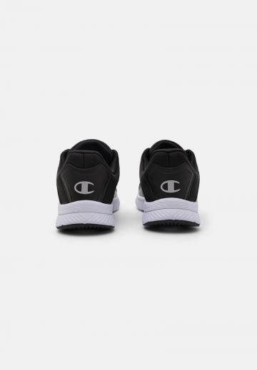 Тренировочные кроссовки