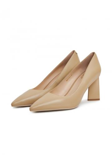 Туфли с высоким носом