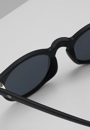 Солнечные очки