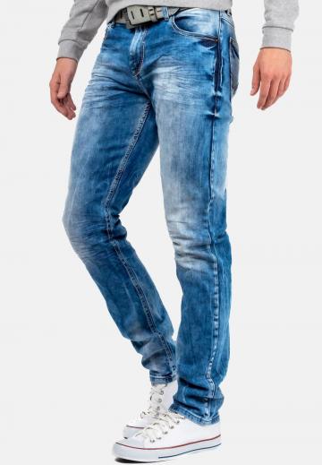 Узкие джинсы