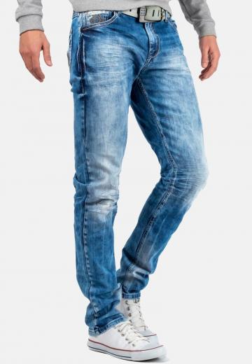 Узкие джинсы