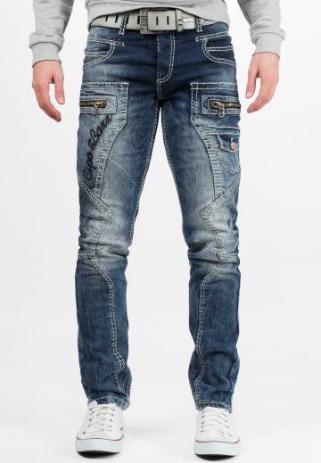 Узкие джинсы