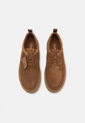 Ботинки на шнуровке