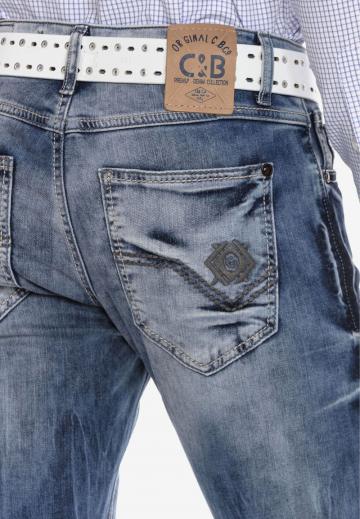 Узкие джинсы