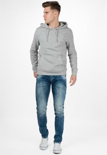 Узкие джинсы