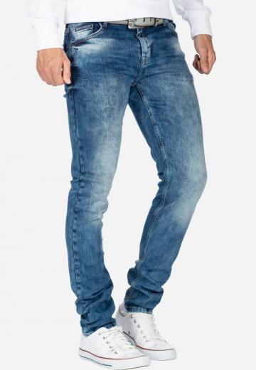 Узкие джинсы
