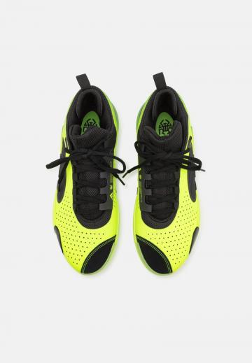 Баскетбольные кроссовки