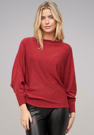 Пуловер с рукавом три четверти