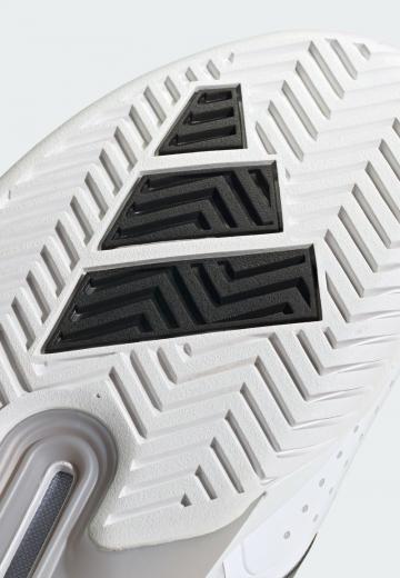 Теннисные кроссовки