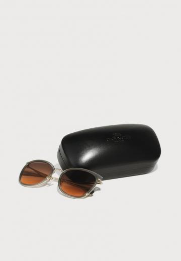 Солнечные очки