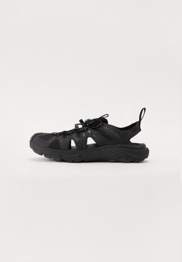 Спортивные сандалии