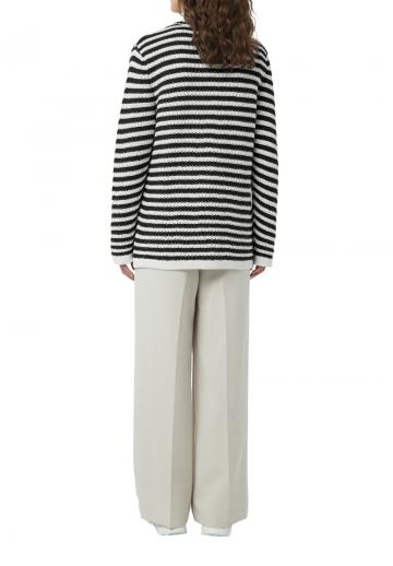 Длинный жилет