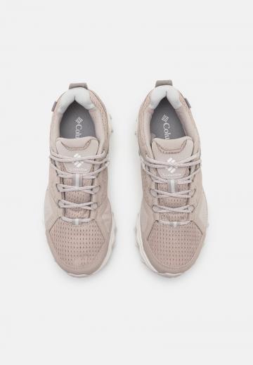 Походная обувь