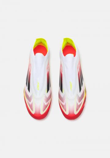 Футбольные бутсы