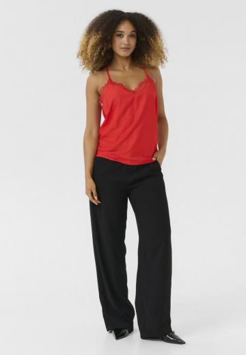 Топ на бретельках