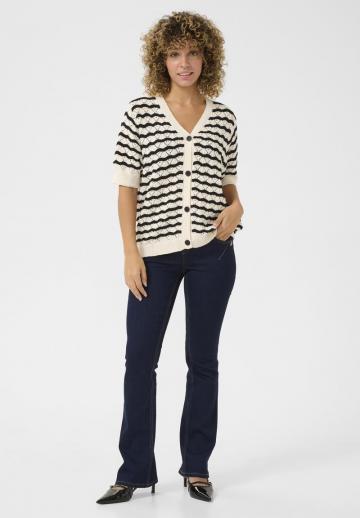 Вязаная кофта