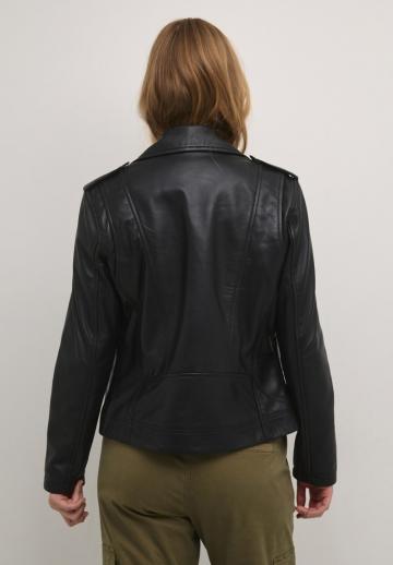 Короткая куртка