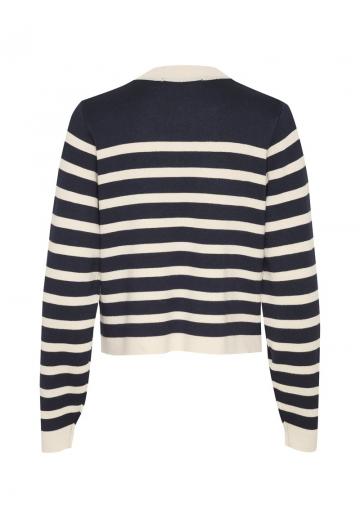 Вязаный жилет